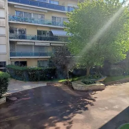 Paris * Neuilly-sur-Seine